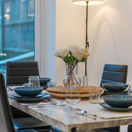 A Golden Haven Retreat In London Apartment Ngoại thất bức ảnh