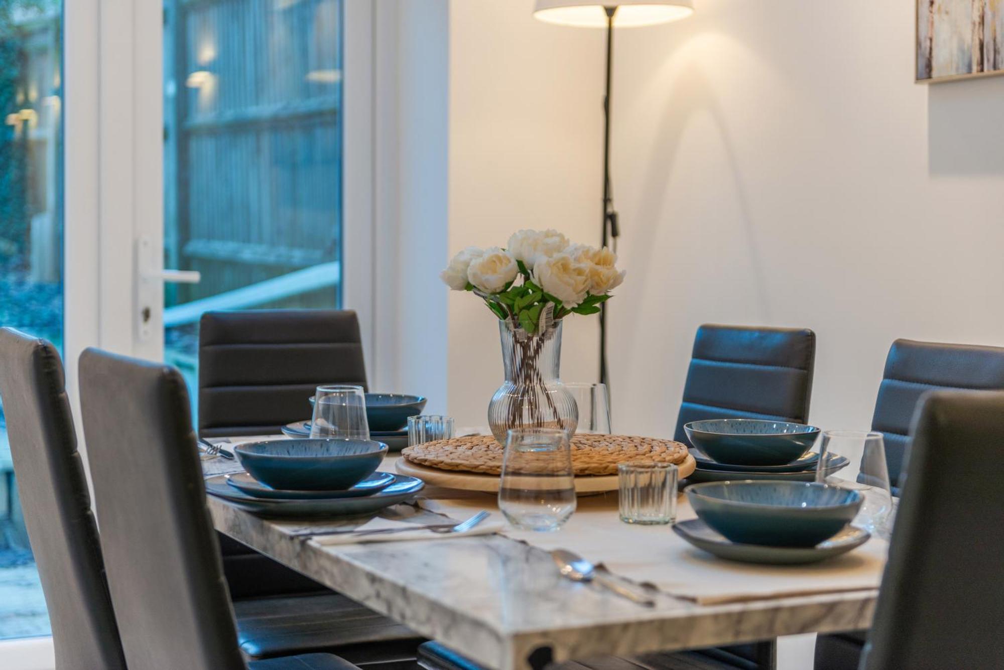 A Golden Haven Retreat In London Apartment Ngoại thất bức ảnh