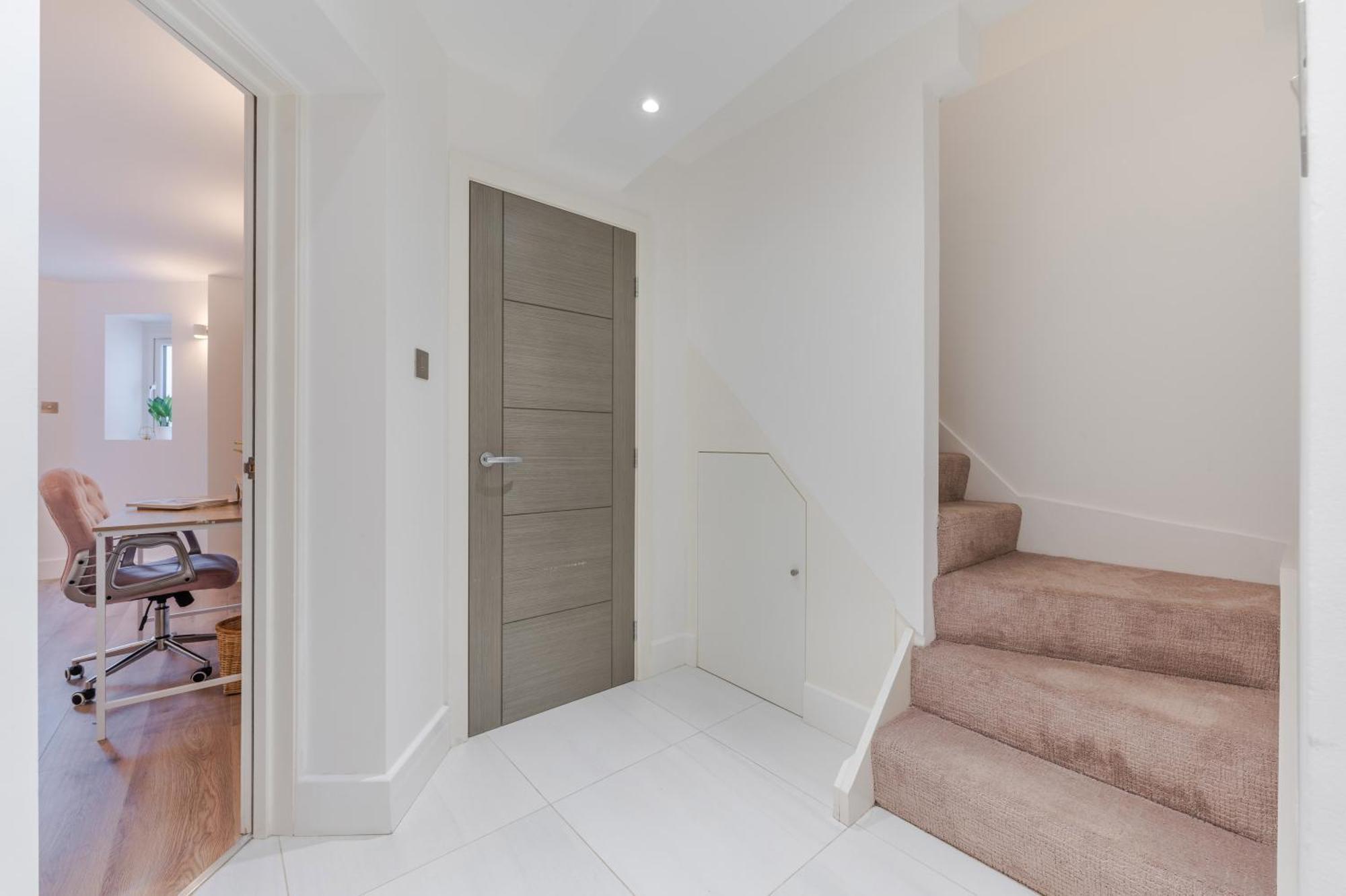 A Golden Haven Retreat In London Apartment Ngoại thất bức ảnh